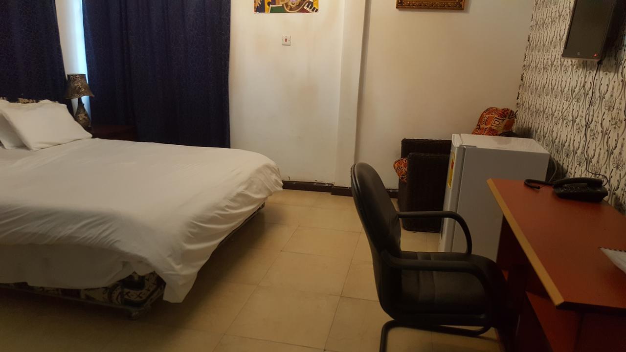 Tribeca Hotel Ghana Accra Exteriör bild